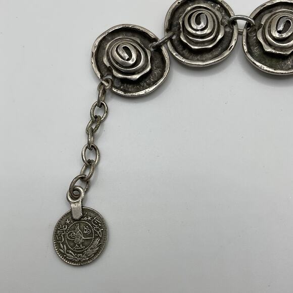 Vintage Seraglio Silver Tone Bracelet 6–7.5” • Egyptian/Middle Eastern Motif - Picture 8 of 14